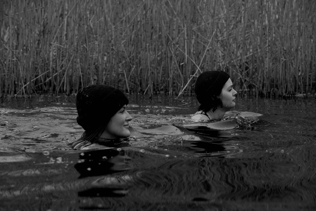 'Superhumans' with Hen & Claudia